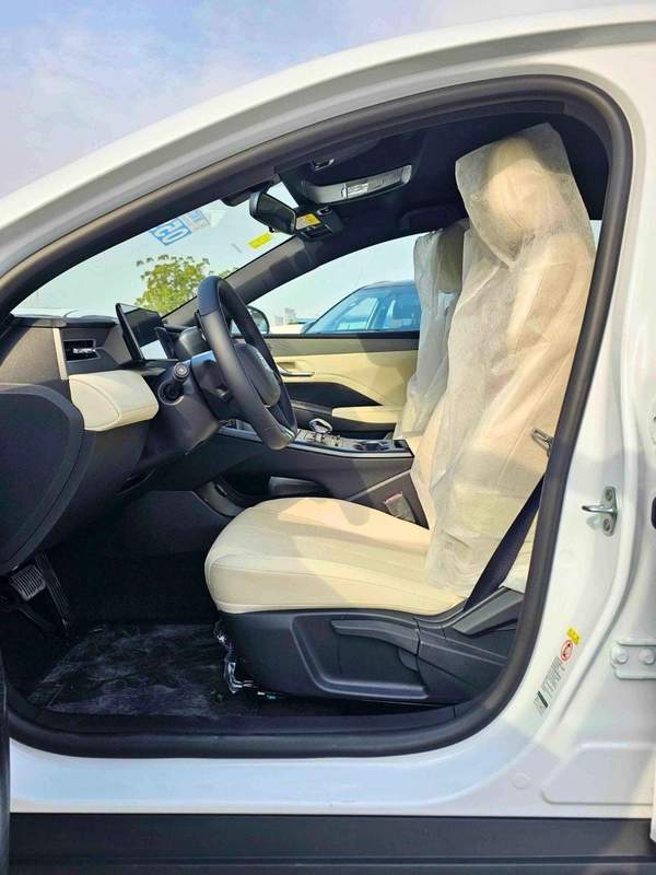 BYD QIN PLUS DMI 55 KM PLUG IN HYBRID / 1.5L PETROL V4 / DVD+CAMERA (CODE # QINPDMI)