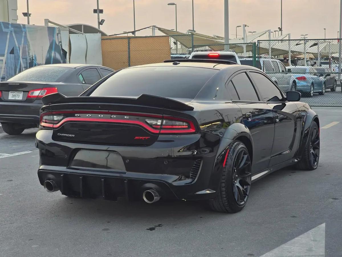 دودج تشارجر 2019 مواصفات امريكية فتحة سقف 6 سلندر SXT بحالة جيدة-4-4
