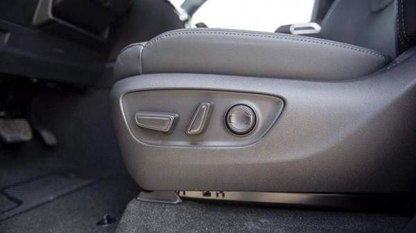 Toyota Land Cruiser LAND CRUISER VX 3.5L