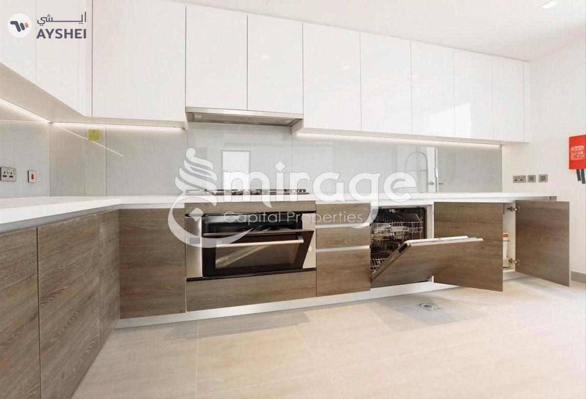 TOWNHOUSE FOR SALE IN REDWOODS, YAS ACRES-7-7