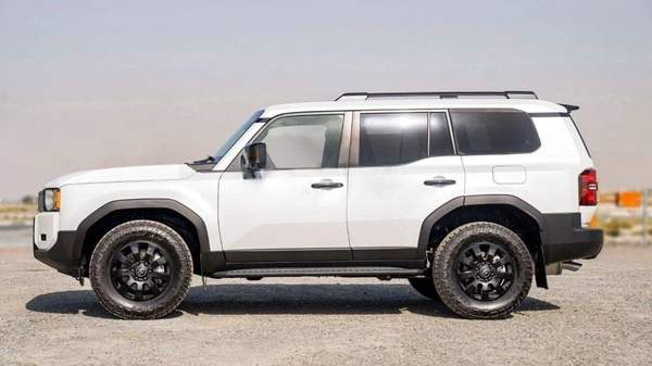 Toyota Prado TOYOTA PRADO 250 2.4P AT FIRST EDITION MY2025– WHITE
