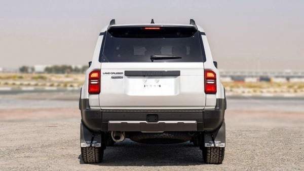 Toyota Prado TOYOTA PRADO 250 2.4P AT FIRST EDITION MY2025– WHITE