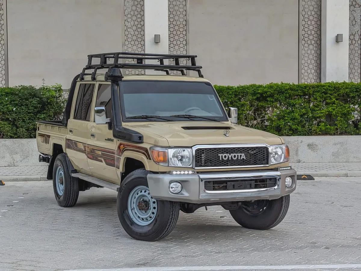 2020 TOYOTA LAND CRUISER PICK UP LC 79 SERIES DIESEL V8 4.5L GCC IN EXCELLENT CONDITION-16-16