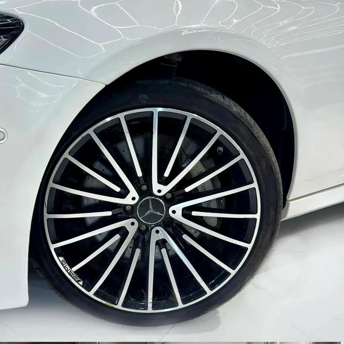 AED 2,252 P.M l 0% Downpayment l E350 AMG l Excellent Condition-7-7