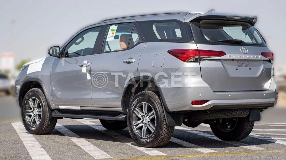 Toyota Fortuner FORTUNER 2.7L V4 4WD-5-5