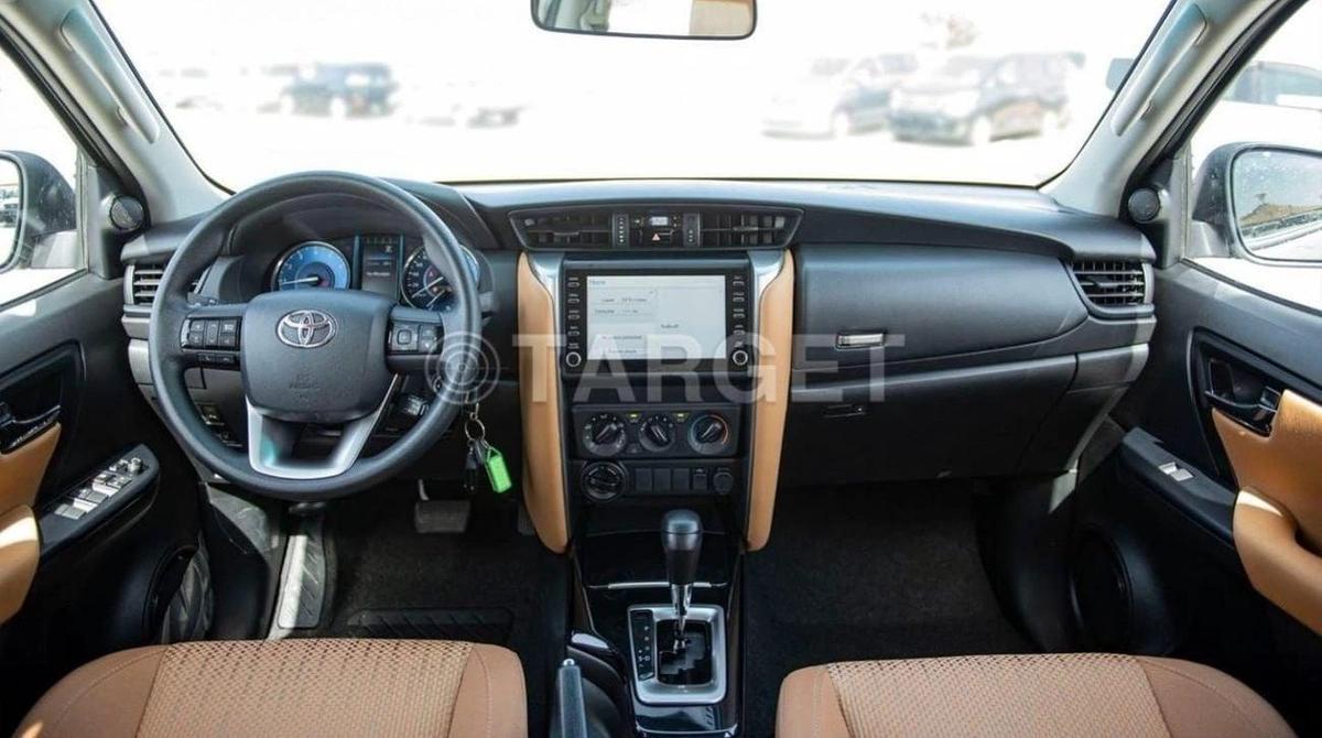 Toyota Fortuner FORTUNER 2.7L V4 4WD-8-8