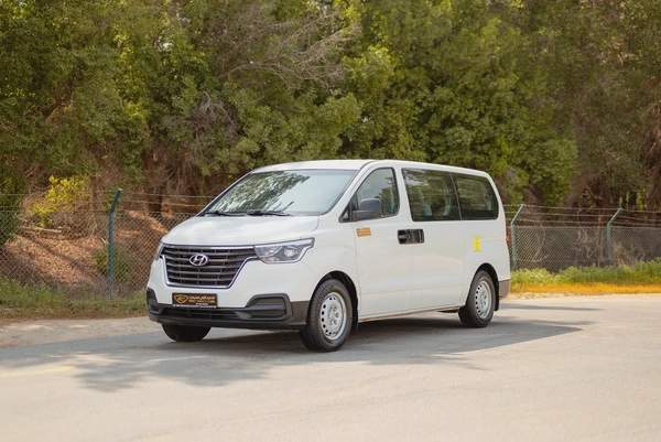 Hyundai H1 | 12-Seater | Automatic | GCC Specs | Ref#H98517