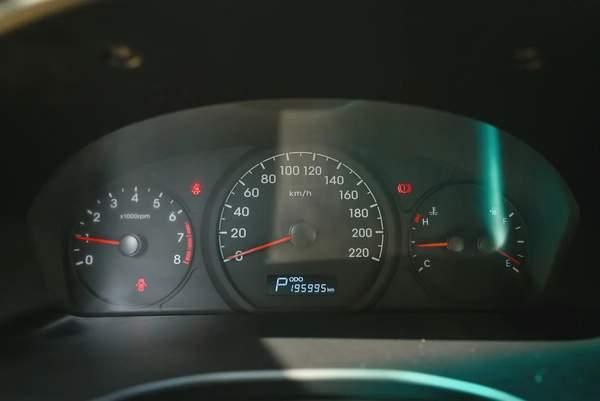 Hyundai H1 | 12-Seater | Automatic | GCC Specs | Ref#H98517