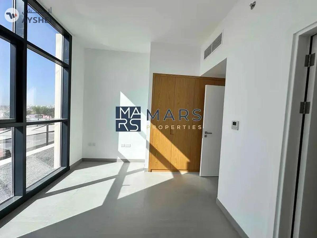 Brand new 1bhk with two washroom and open view-4-4