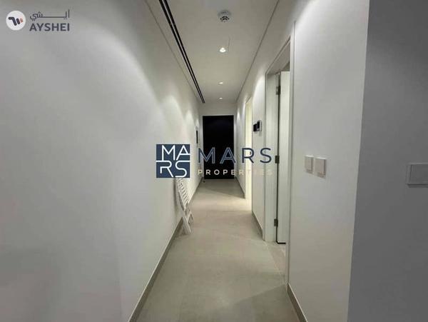 Limited offer 3 bedroom middle unit in Robinia for rent just in 140k