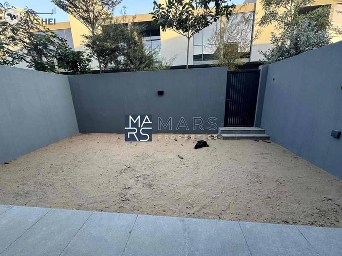 Limited offer 3 bedroom middle unit in Robinia for rent just in 140k-11-11