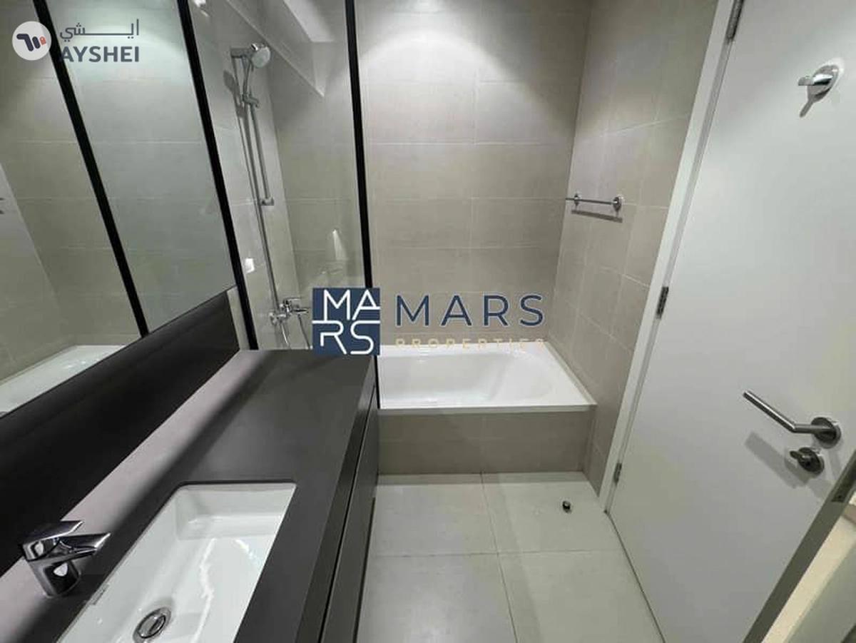 Limited offer 3 bedroom middle unit in Robinia for rent just in 140k-14-14