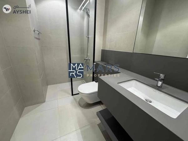 Limited offer 3 bedroom middle unit in Robinia for rent just in 140k