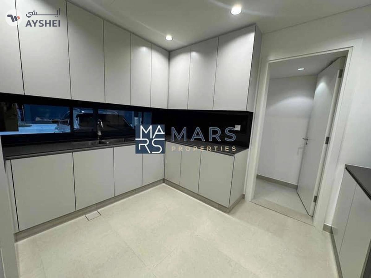 Limited offer 3 bedroom middle unit in Robinia for rent just in 140k-3-3