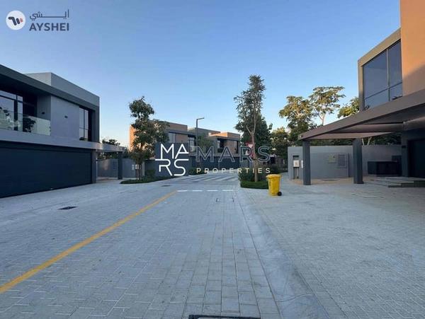 Limited offer 3 bedroom middle unit in Robinia for rent just in 140k