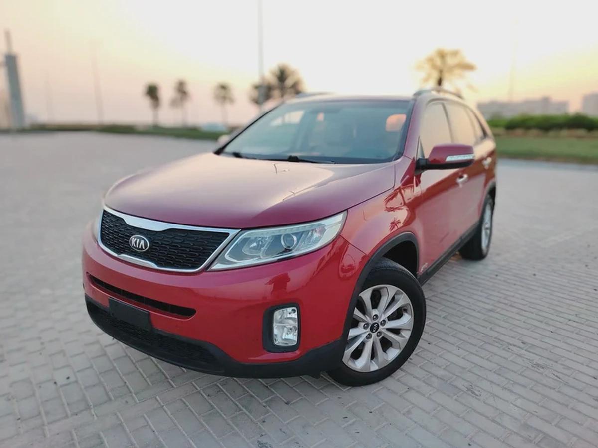 Kia Sorento 2014 GCC 4 Cylinder Immaculate Prestine Clean Condition 7 Seater SUV Perfect For Family-0-0