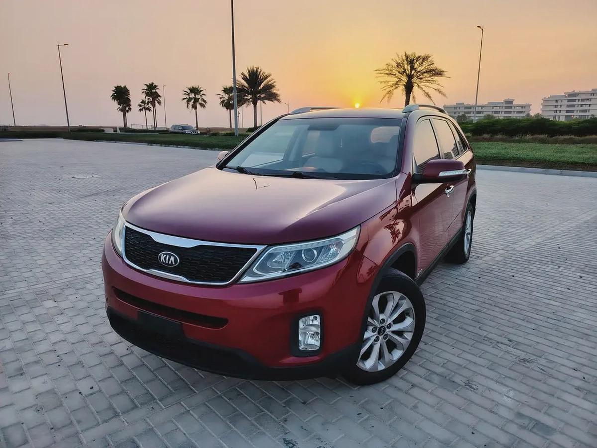 Kia Sorento 2014 GCC 4 Cylinder Immaculate Prestine Clean Condition 7 Seater SUV Perfect For Family-5-5