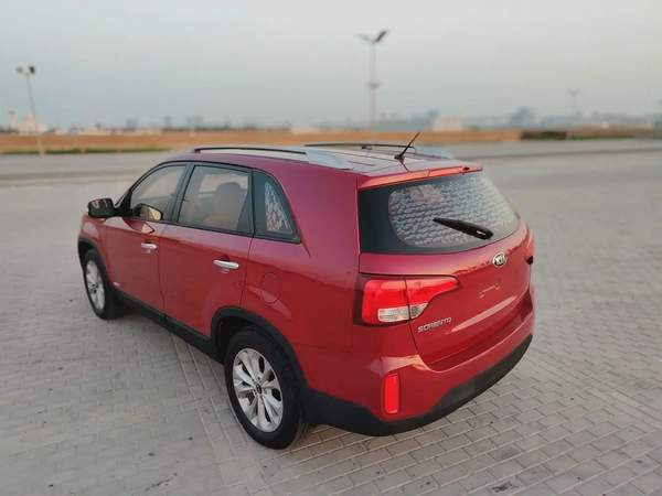 Kia Sorento 2014 GCC 4 Cylinder Immaculate Prestine Clean Condition 7 Seater SUV Perfect For Family