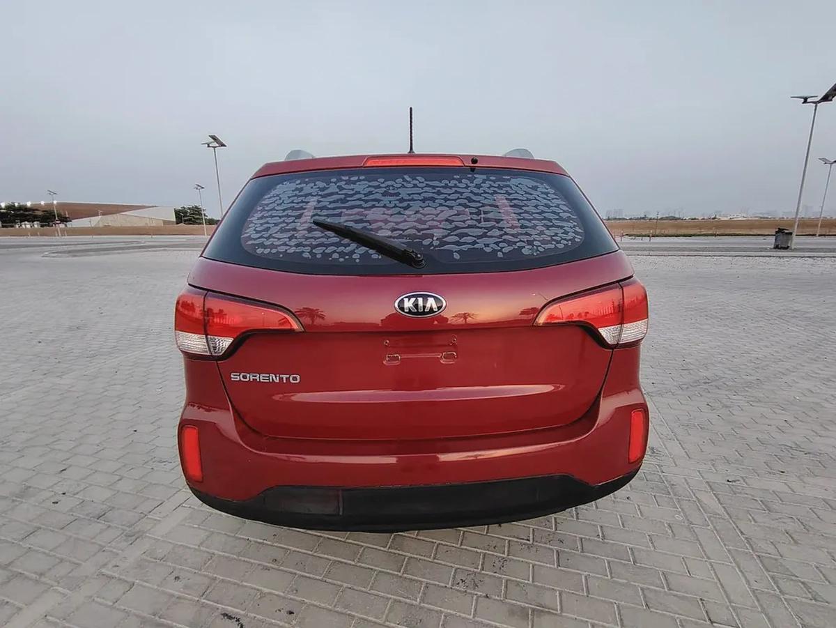 Kia Sorento 2014 GCC 4 Cylinder Immaculate Prestine Clean Condition 7 Seater SUV Perfect For Family-19-19