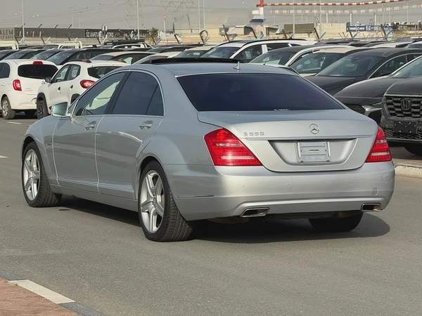 Mercedes-Benz S550 2012 91000km - 4 Auction Grade - Japan Import - Clean Title