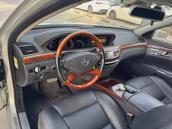 Mercedes-Benz S550 2012 91000km - 4 Auction Grade - Japan Import - Clean Title