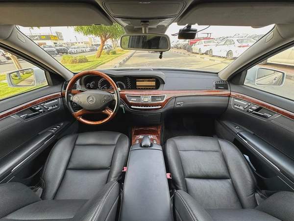 Mercedes-Benz S550 2012 91000km - 4 Auction Grade - Japan Import - Clean Title