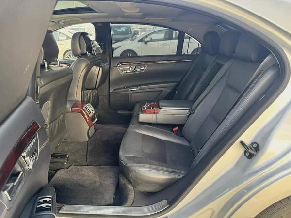 Mercedes-Benz S550 2012 91000km - 4 Auction Grade - Japan Import - Clean Title