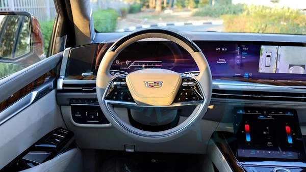 2025 Cadillac Escalade 600 Sport Platinum V8 6.2L With 5 Years Or 200,000 Km Warranty