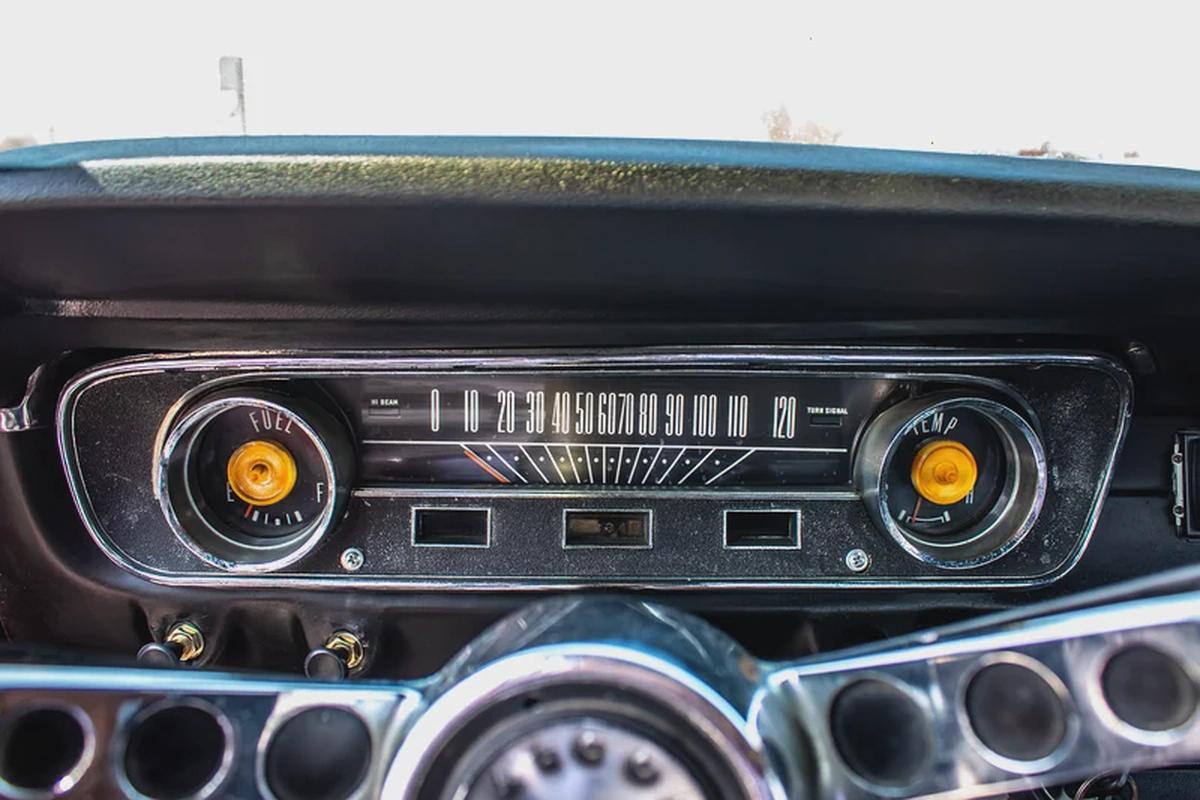 CLASSIC - 1965 - Ford Mustang (289) - JAPAN IMPORT -LOW MILEAGE-9-9