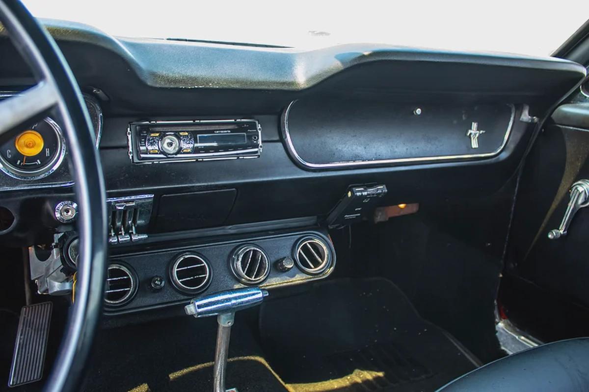 CLASSIC - 1965 - Ford Mustang (289) - JAPAN IMPORT -LOW MILEAGE-10-10