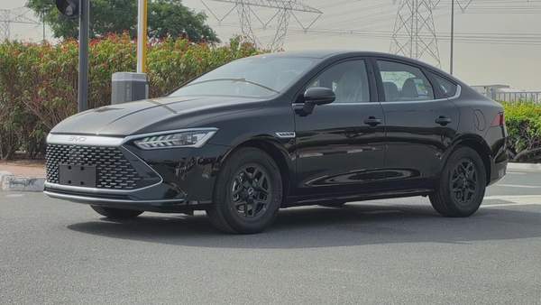 BYD QIN PLUS Design PHEV (Black)