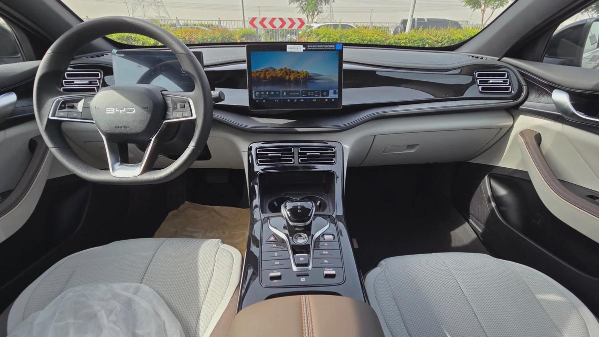 BYD QIN PLUS Design PHEV (Black)-9-9