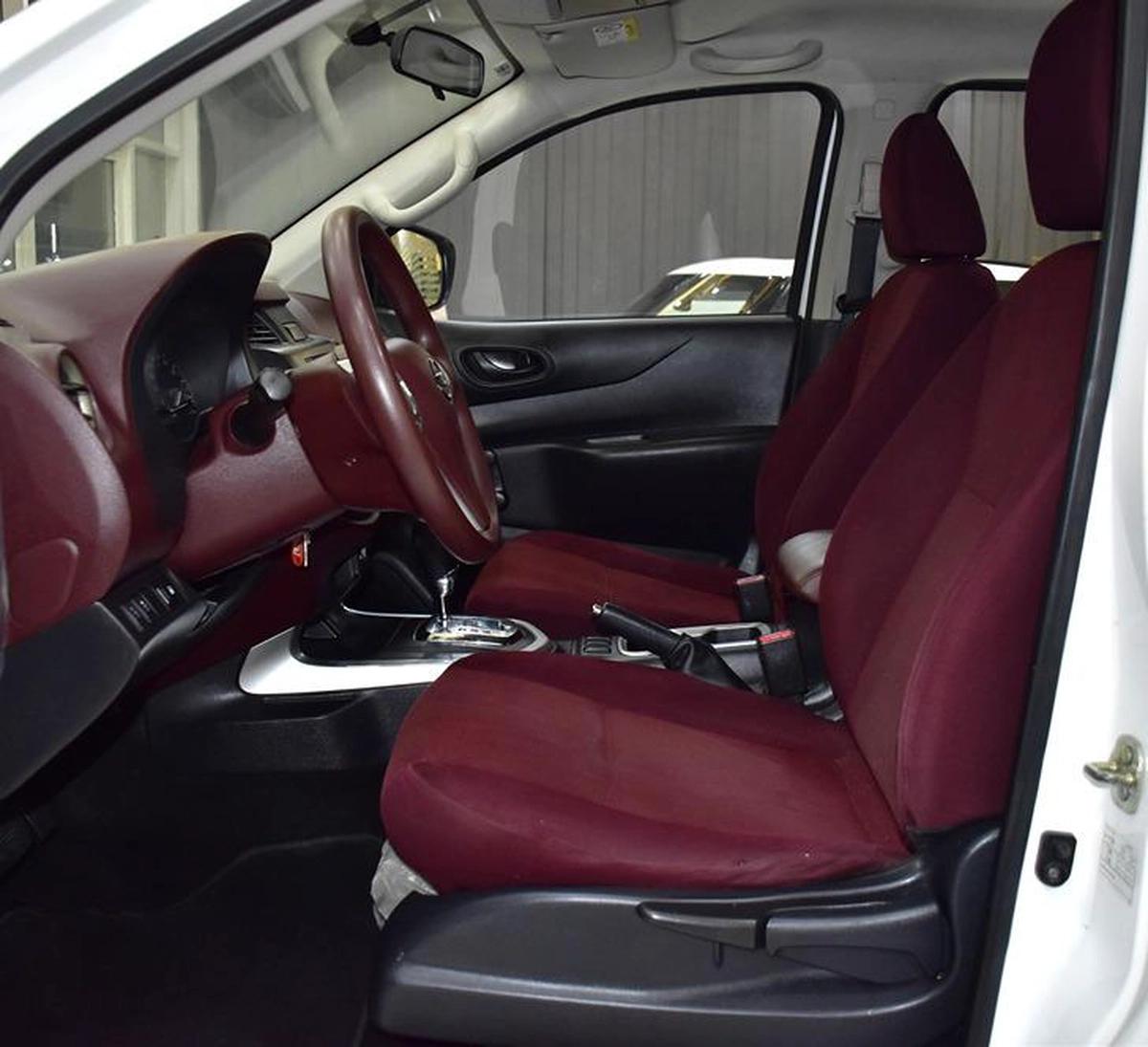 Nissan Navara SE ( 2020 Model ) in White Color GCC Specs-6-6