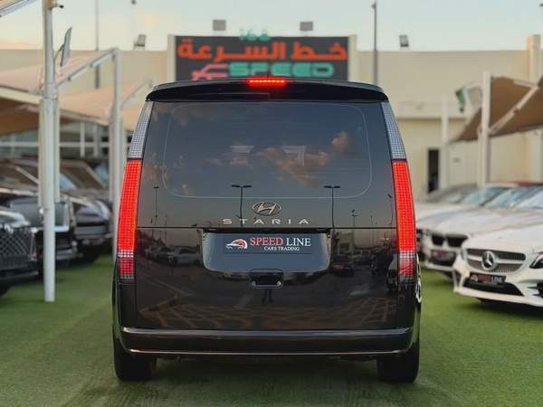 Hyundai STARIA Gcc Free Paint Full Option V6