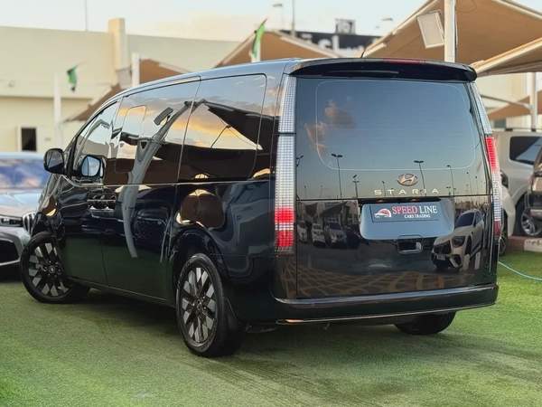 Hyundai STARIA Gcc Free Paint Full Option V6