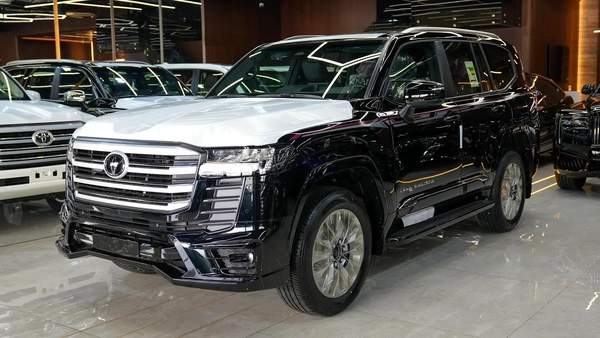 2026 LAND CRUISER 300 GXR 4.0L PETROL FULL OPTION GCC