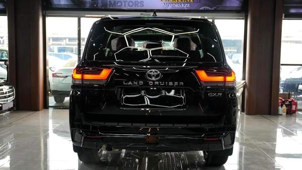 2026 LAND CRUISER 300 GXR 4.0L PETROL FULL OPTION GCC