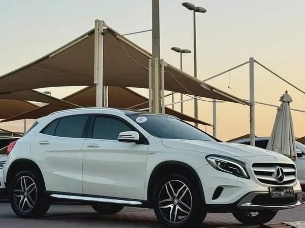Mercedes GLA 200 - 2017, Korean specs, full option, in excellent condition,
