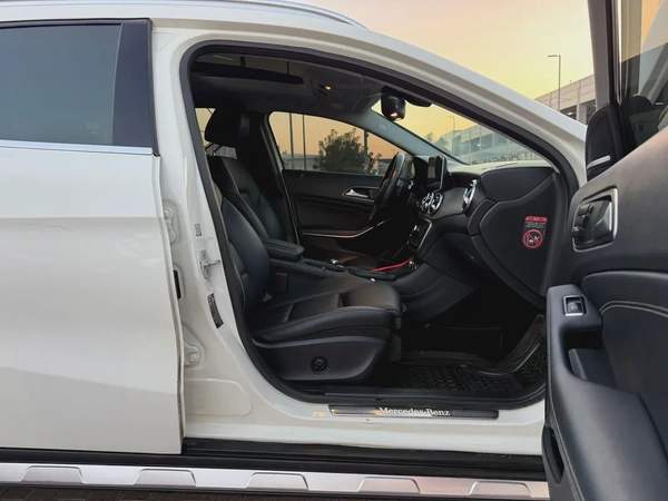 Mercedes GLA 200 - 2017, Korean specs, full option, in excellent condition,