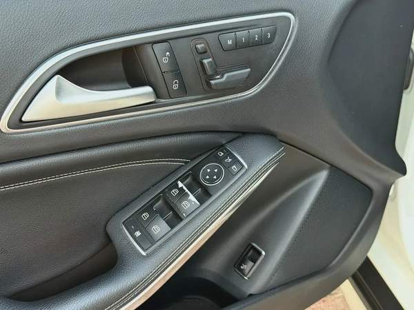 Mercedes GLA 200 - 2017, Korean specs, full option, in excellent condition,