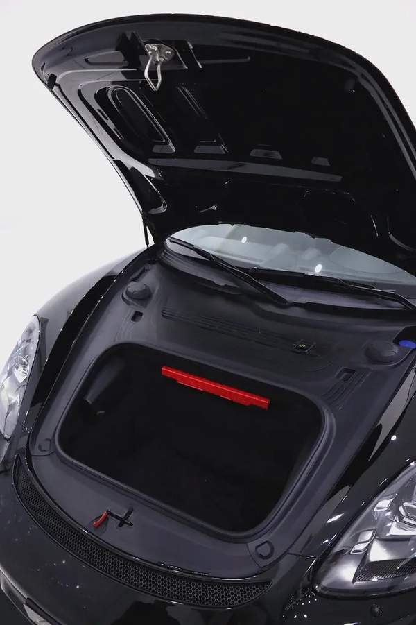 PORSCHE GT4 CARBON PACKAGE + PREMIUM RIMS + FULLY LOADED + WARRANTY UNTIL JUNE 2027