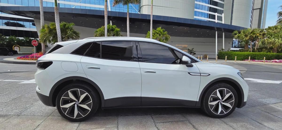 2021 Volkswagen ID.4 PURE + - Excellent Condition-Bank Finance Available-4-4