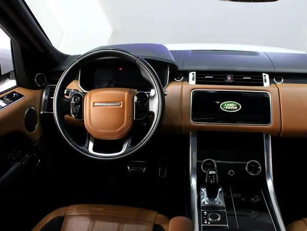 2018 Land Rover Range Rover Sport Supercharged - GCC Specs