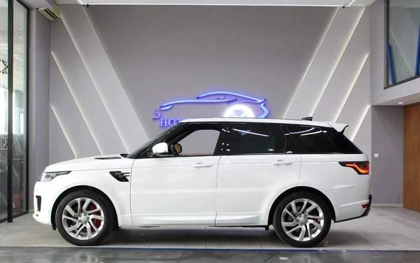 2018 Land Rover Range Rover Sport Supercharged - GCC Specs