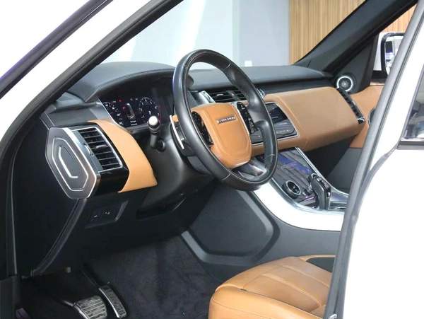 2018 Land Rover Range Rover Sport Supercharged - GCC Specs