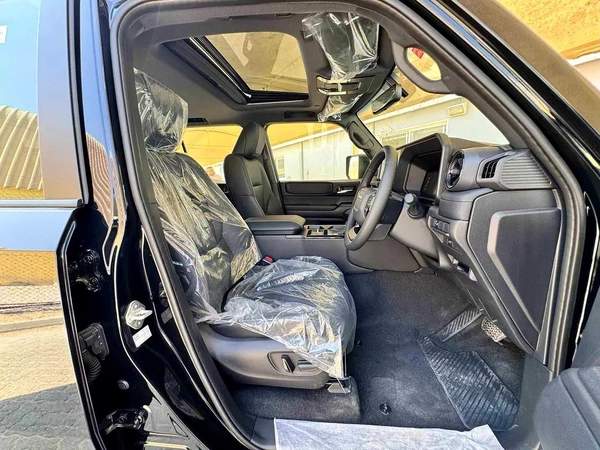 2025 PRADO RIGHT HAND DRIVE AR- HIGH 2.8L DIESEL 0KM