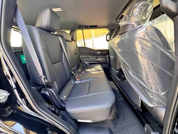 2025 PRADO RIGHT HAND DRIVE AR- HIGH 2.8L DIESEL 0KM
