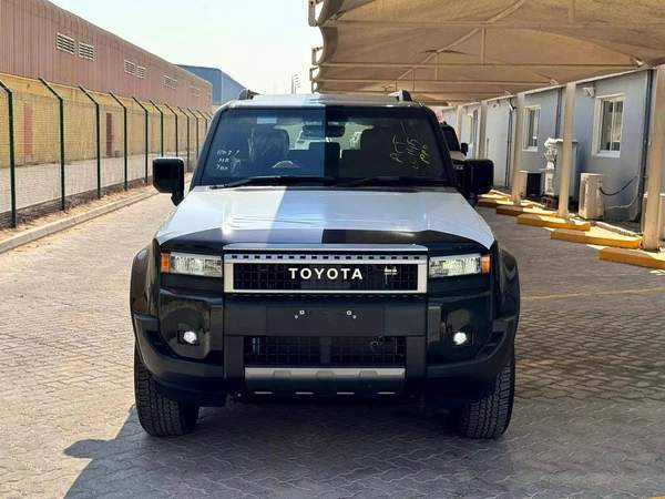 2025 PRADO RIGHT HAND DRIVE AR- HIGH 2.8L DIESEL 0KM