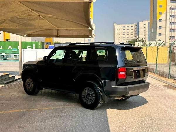 2025 PRADO RIGHT HAND DRIVE AR- HIGH 2.8L DIESEL 0KM
