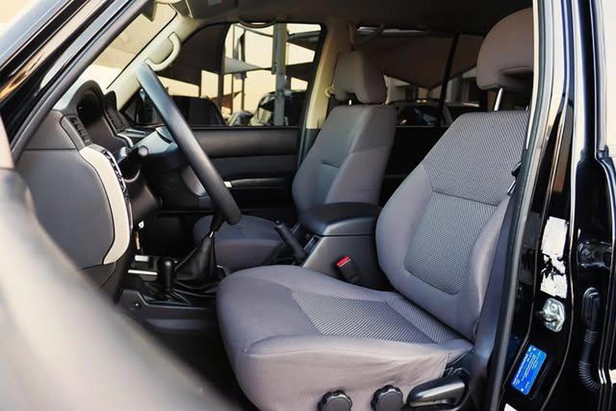 Nissan VTC GL 2019-8-8